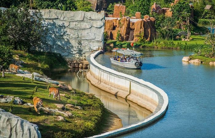 Tham quan sở thú trên sông tại River Safari Nam Hội An