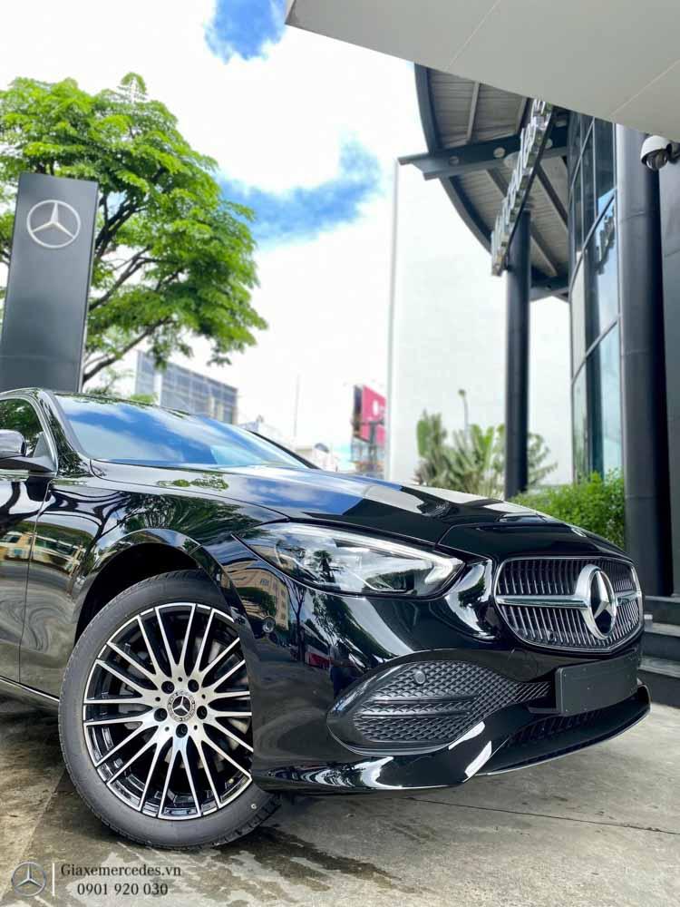 Giá xe Mercedes C200 Exclusive 2022: giá lăn bánh & mua xe trả góp