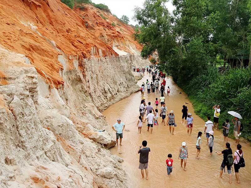 suoi-tien-mui-ne