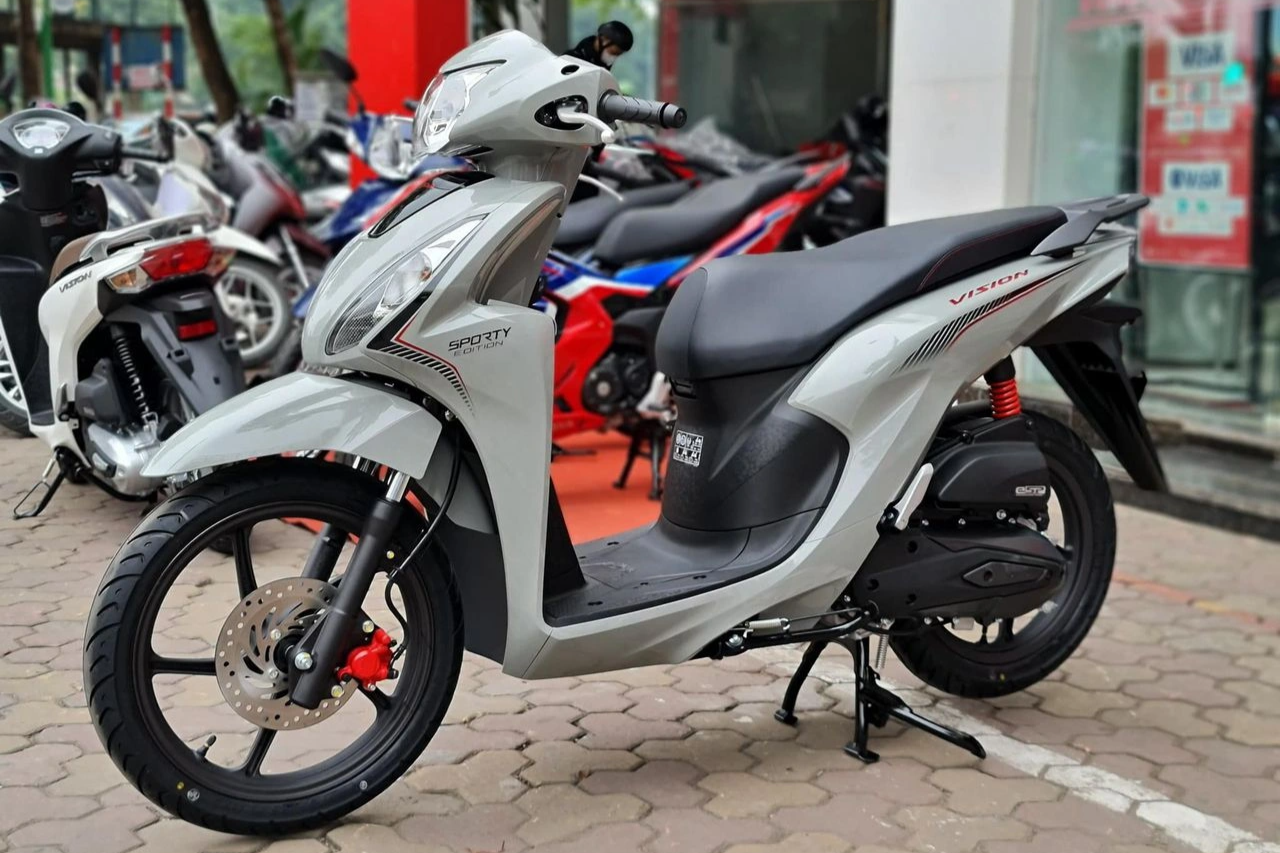 Xe tay ga tầm 30 triệu đồng đi Tết, chọn Yamaha Janus hay Honda Vision? - 3