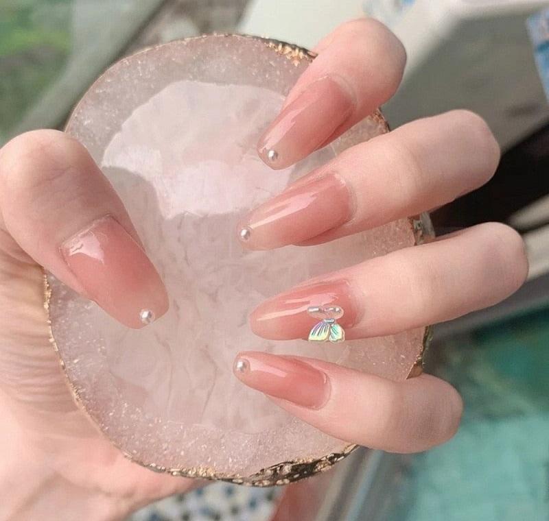 Những Mẫu Nail Đẹp Cho Móng Dài “Chanh Sả” Nhất Hiện Nay