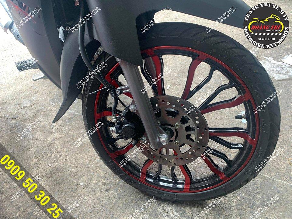 Mâm kuni Sirius đã được trang bị cho xe trước đó